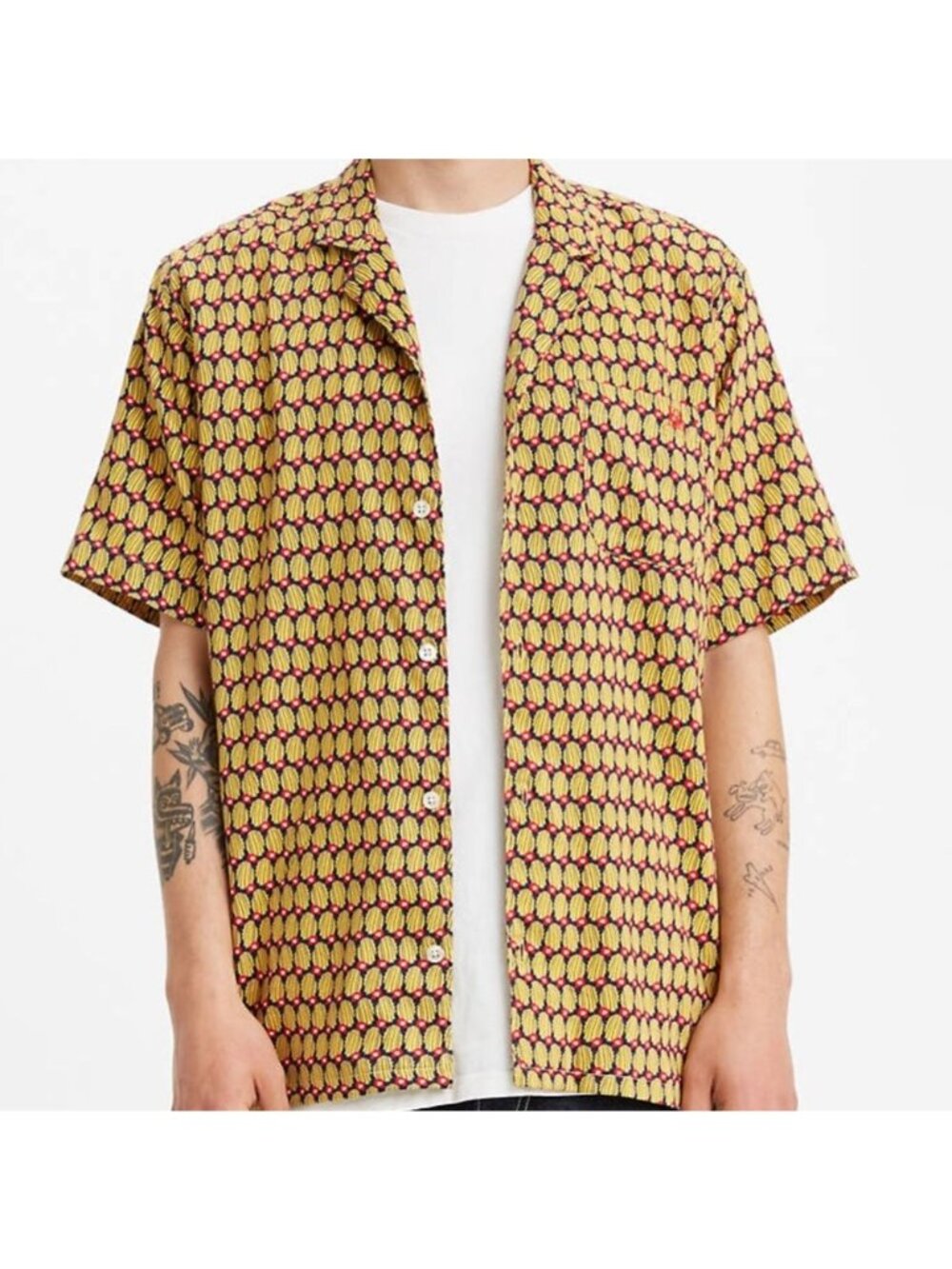 Levi's Men's Cubano Short Sleeve Button Shirt in Desert Cactus - Sz L